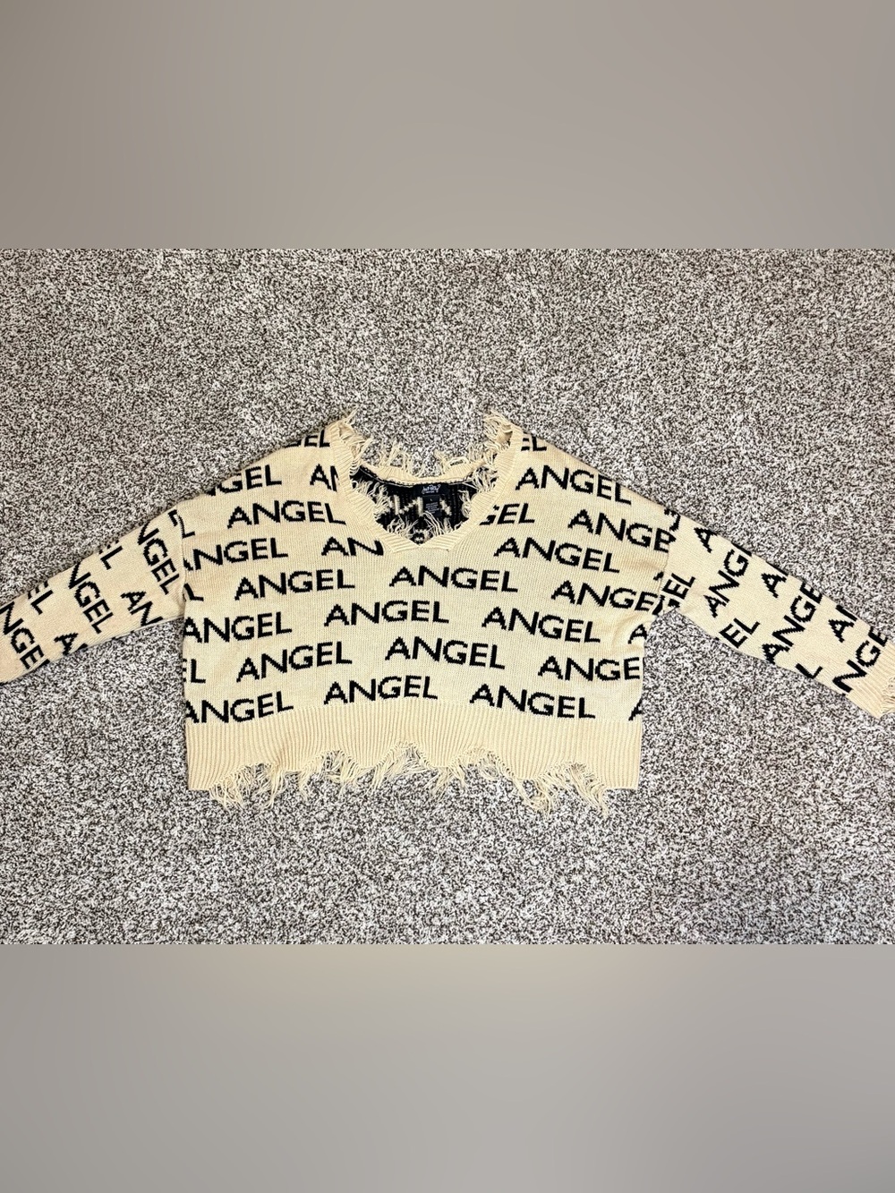 Angel Print Just Polly New York Distressed Ivory Knit Crop Sweater Size Large